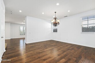 4659 Cielo Cir in Calabasas, CA - Building Photo - Building Photo