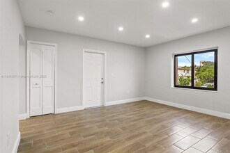 1136 SW 12th Ct in Miami, FL - Building Photo - Building Photo