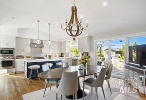 170 Trinidad Dr in Belvedere Tiburon, CA - Foto de edificio - Building Photo