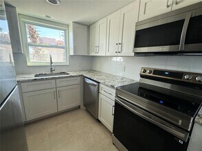 14120 Palm St in Madeira Beach, FL - Building Photo - Building Photo