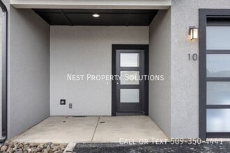 601 S Dorsing St-Unit -A10 in Moses Lake, WA - Building Photo - Building Photo