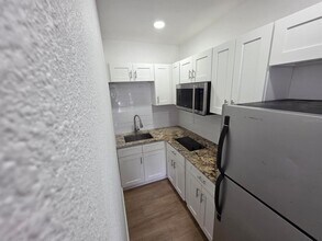 1614 N Washington Ave in Clearwater, FL - Building Photo - Building Photo