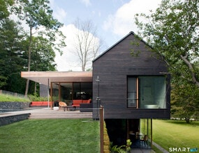 155 W Morris Rd in Washington, CT - Building Photo - Building Photo