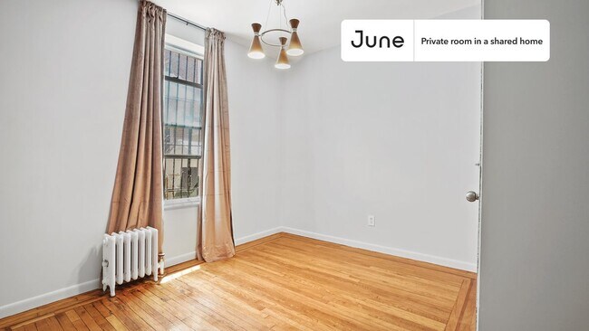 Room in Shared 4 bed/1 bath home in New York, NY - Building Photo - Building Photo