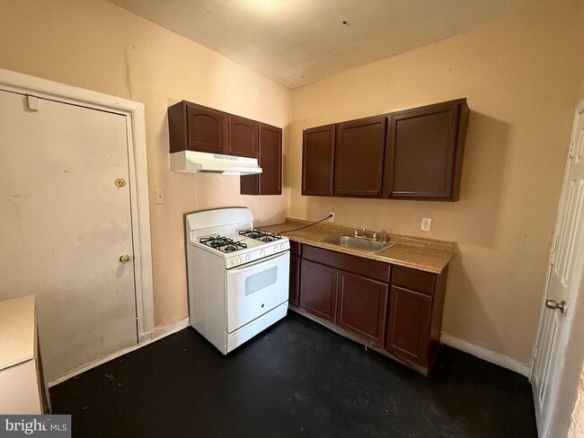 2413 W Indiana Ave in Philadelphia, PA - Building Photo - Building Photo