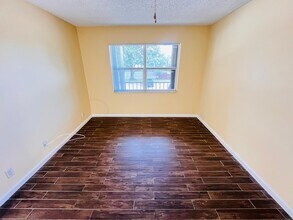 5985 Forest Hill Blvd in West Palm Beach, FL - Building Photo - Building Photo