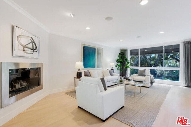 1068 Casiano Rd in Los Angeles, CA - Building Photo - Building Photo