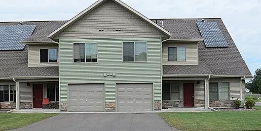 Sprucewood Townhomes in Baxter, MN - Foto de edificio