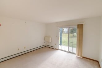 Keystone Manor in Beaver Dam, WI - Building Photo - Building Photo