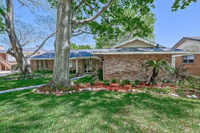 9707 Kit St in Houston, TX - Building Photo - Building Photo