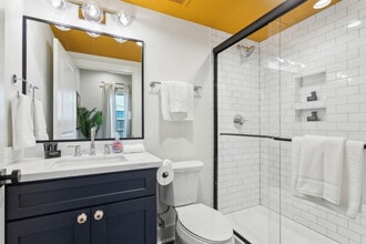 1738 N Rampart St in New Orleans, LA - Foto de edificio - Building Photo