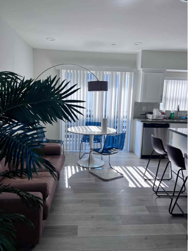 property at 409 N Harvard Blvd