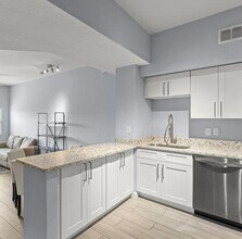 2320 W Azeele St in Tampa, FL - Building Photo - Building Photo