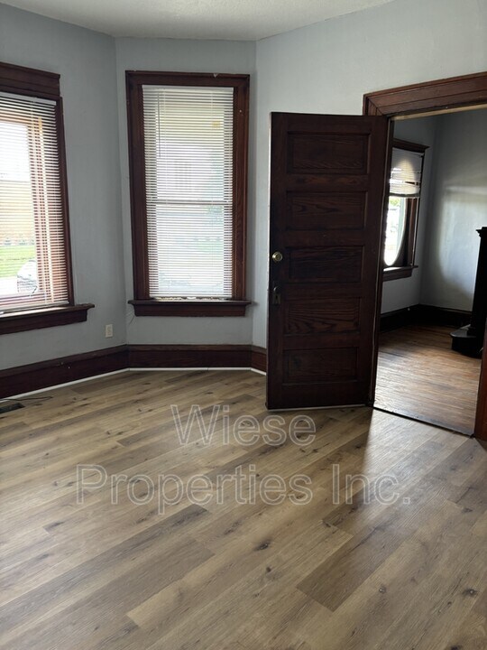 421 N 1st St in Springfield, IL - Building Photo