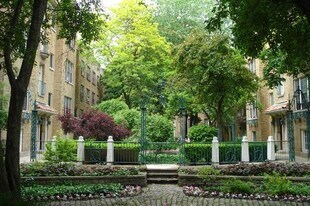 6200 N Clark St, Unit 26-3A in Chicago, IL - Building Photo