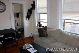 447 Park Dr in Boston, MA - Foto de edificio - Building Photo