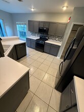 4588 Lisette Cir in Brooksville, FL - Building Photo - Building Photo