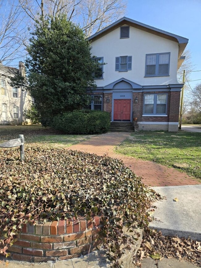 property at 2008 S Main St