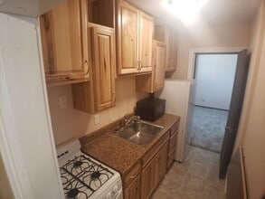 109 E School St in Owatonna, MN - Building Photo - Building Photo