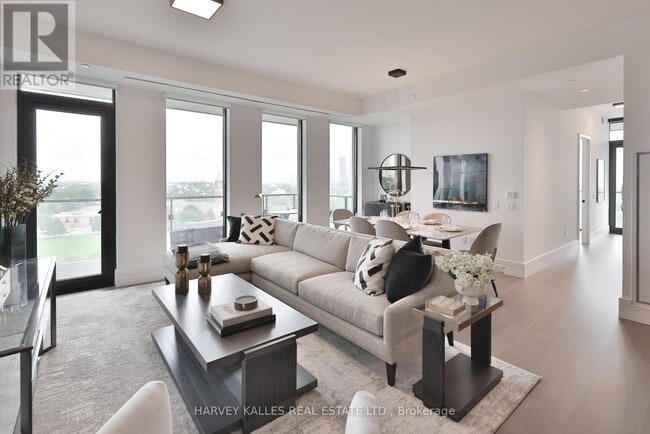 property at 215 Lonsdale Rd