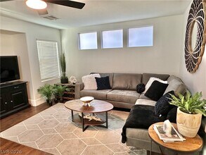 10263 Splendor Ridge Ave in Las Vegas, NV - Building Photo - Building Photo