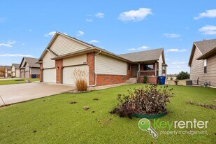 2315 Coolwater St in Kechi, KS - Building Photo