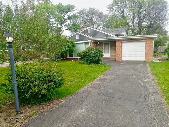 property at 565 Ridge Rd