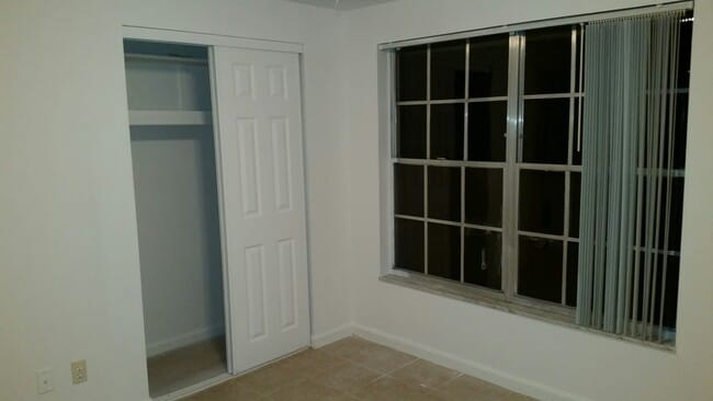 9035 Arndale Cir, Unit 9035 in Tampa, FL - Foto de edificio - Building Photo