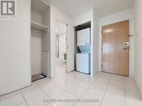 88 Alton Towers Cir in Toronto, ON - Building Photo - Building Photo