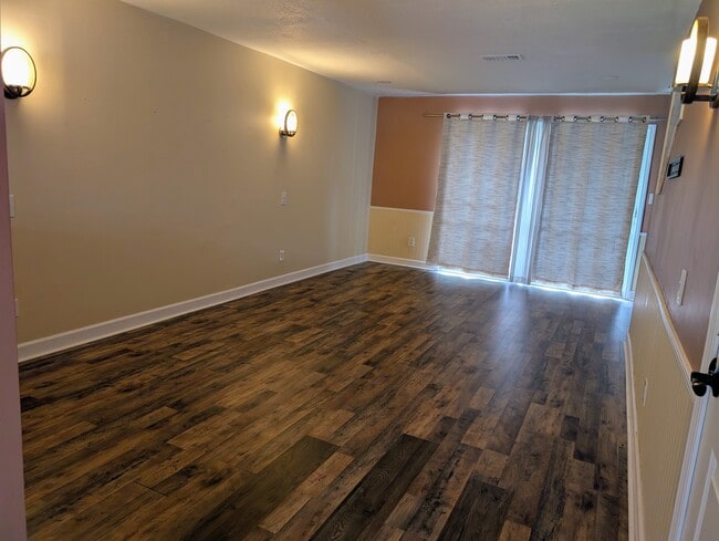 1200 Bretta St in Jacksonville, FL - Building Photo - Building Photo