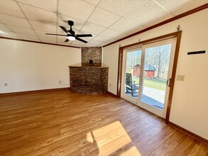 5 Shadow Valley Dr in Hendersonville, NC - Building Photo - Building Photo