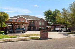 213 S 49th St in McAllen, TX - Building Photo