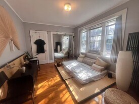 284 Harvard St, Unit 404 in Cambridge, MA - Building Photo