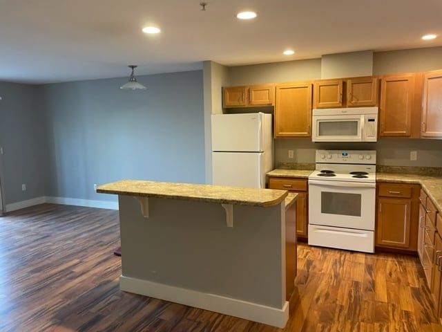 77 Gary L Maietta Pky, Unit 106 in South Portland, ME - Building Photo - Building Photo