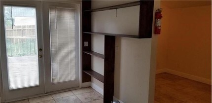 403 Blackson Ave-Unit -#B in Austin, TX - Building Photo - Building Photo