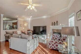 2218 Landing Walk Dr in Duluth, GA - Building Photo - Building Photo