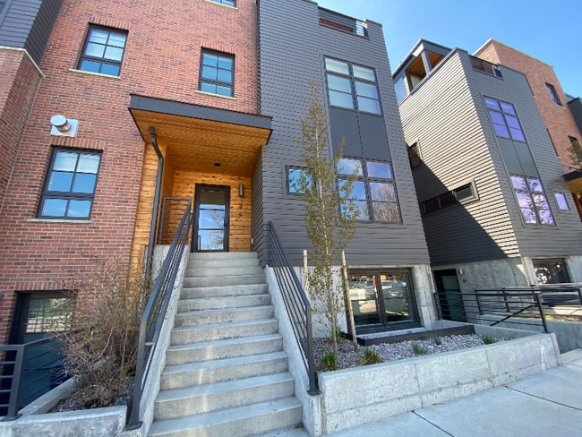 property at 8 E Beall St