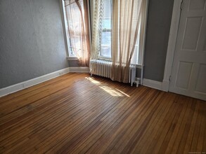 43-45-45 Orchard St in East Hartford, CT - Building Photo - Building Photo