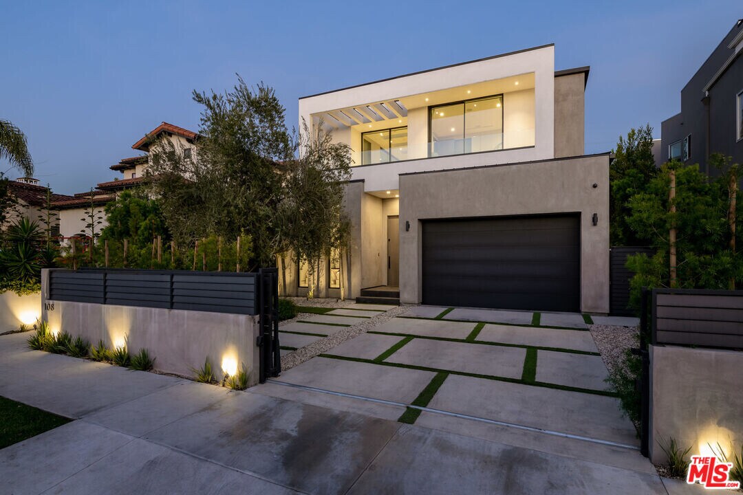 108 N Edinburgh Ave in Los Angeles, CA - Building Photo