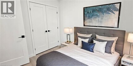 31 Mill St in Kitchener, ON - Building Photo - Building Photo