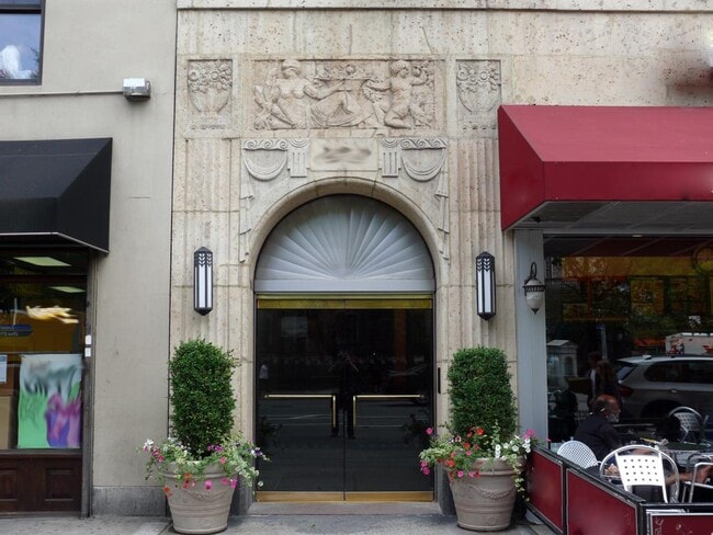 166 Second Avenue in New York, NY - Building Photo - Building Photo