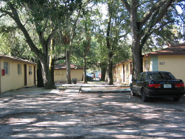 DeSoto Oaks Wooded Apartments in Bradenton, FL - Foto de edificio - Building Photo