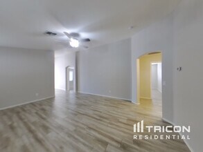 9726 E Butte St in Mesa, AZ - Foto de edificio - Building Photo