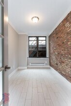 219 E 28th St in New York, NY - Building Photo - Building Photo