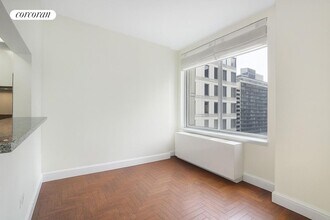 200 Riverside Blvd in New York, NY - Building Photo - Building Photo