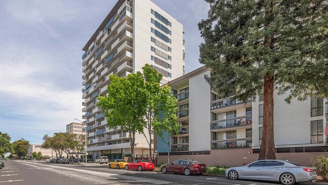 55 West Fifth in San Mateo, CA - Foto de edificio - Building Photo