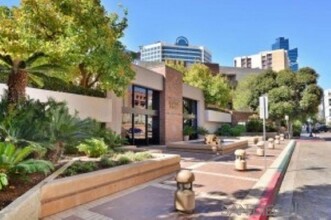 750 State St in San Diego, CA - Building Photo - Building Photo