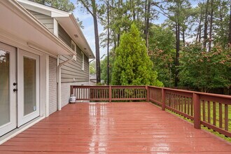 1604 Laura Duncan Rd in Apex, NC - Building Photo - Building Photo