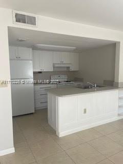 6825 SW 45th Ln in Miami, FL - Building Photo - Building Photo