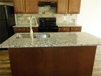 1522 Iris Walk photo'